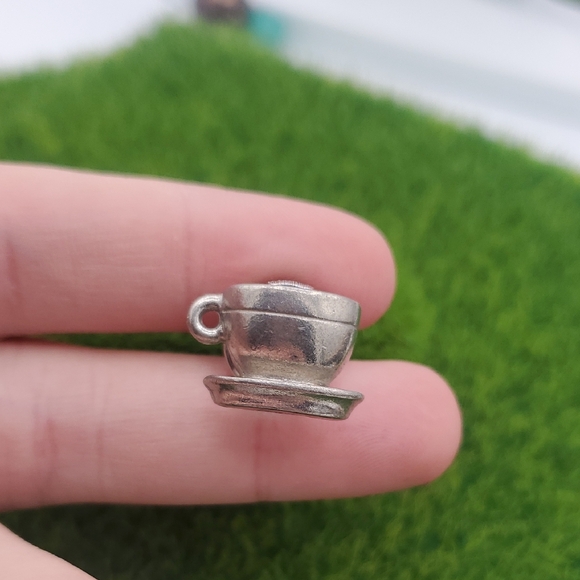 Antique Pewter Teacup Pin B444 - Picture 1 of 2
